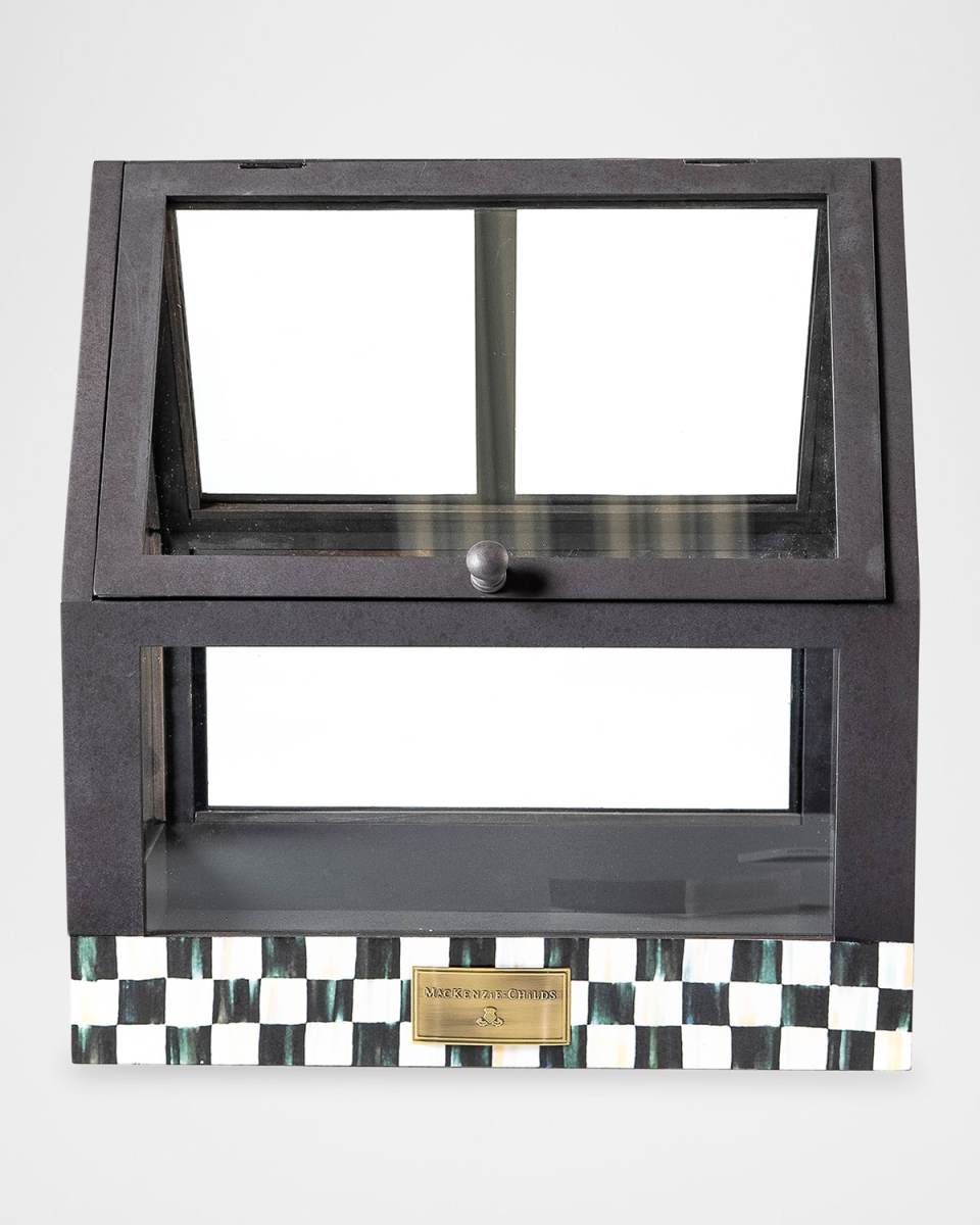 Courtly Check Terrarium